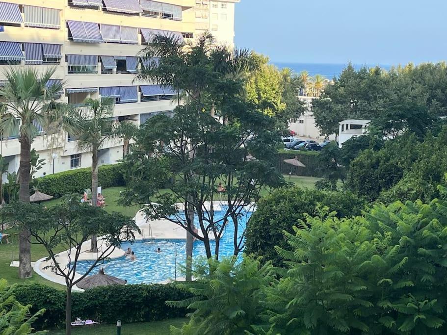 Marbella Piso En Casco Junto A Playa Piscina In Summer Season Zewnętrze zdjęcie